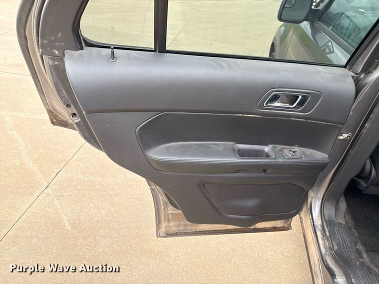 image for item EJ4604 2013 Ford Explorer Police Interceptor SUV