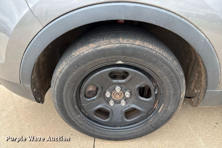 image for item EJ4604 2013 Ford Explorer Police Interceptor SUV