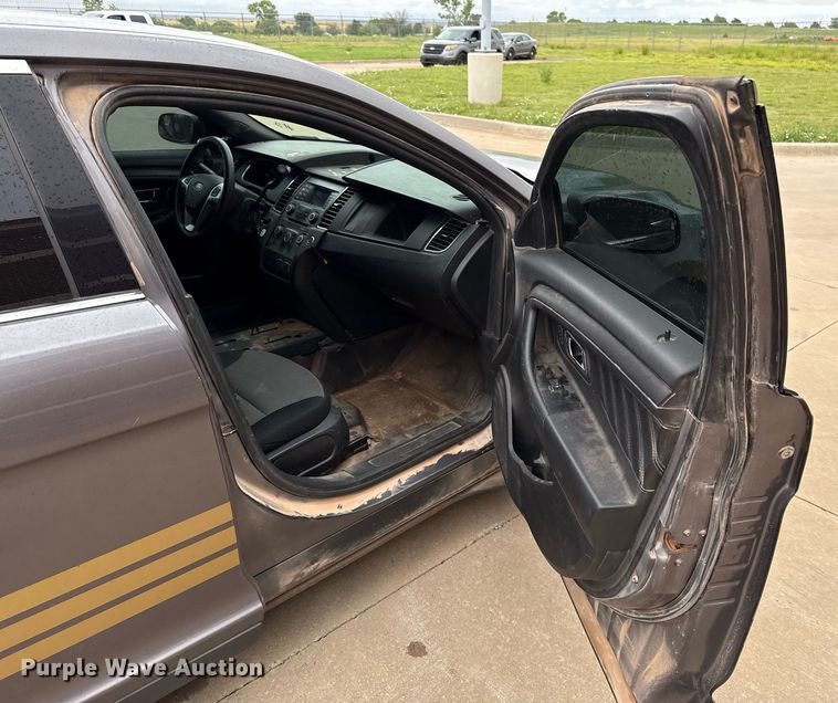 image for item EJ4605 2014 Ford Taurus Police Interceptor 