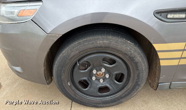 image for item EJ4605 2014 Ford Taurus Police Interceptor 