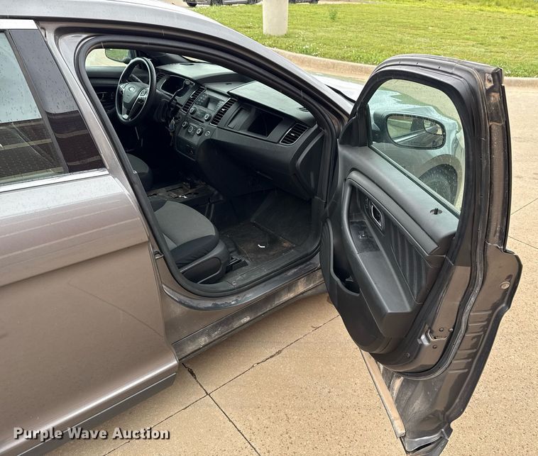 image for item EJ4606 2013 Ford Taurus Police Interceptor 