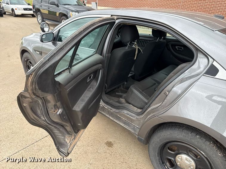 image for item EJ4606 2013 Ford Taurus Police Interceptor 