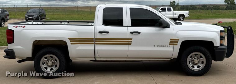 image for item EJ4607 2014 Chevrolet Silverado 1500 Double Cab pickup truck