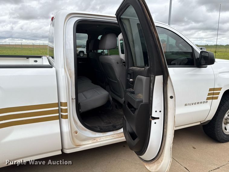 image for item EJ4607 2014 Chevrolet Silverado 1500 Double Cab pickup truck