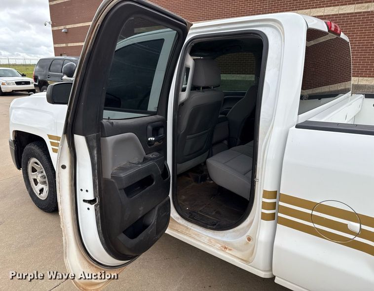 image for item EJ4607 2014 Chevrolet Silverado 1500 Double Cab pickup truck