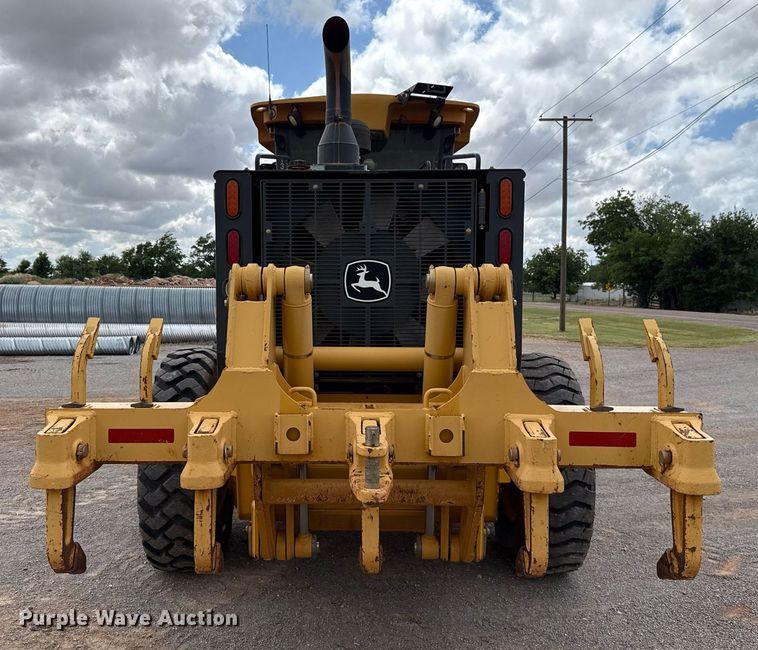 image for item EJ4609 2013 John Deere 772G motor grader