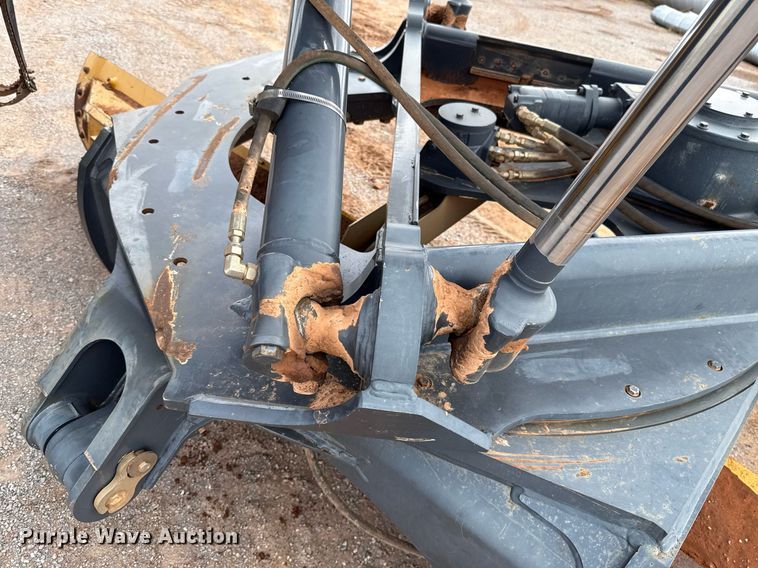 image for item EJ4609 2013 John Deere 772G motor grader