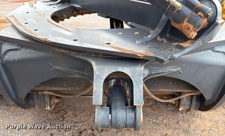 image for item EJ4609 2013 John Deere 772G motor grader