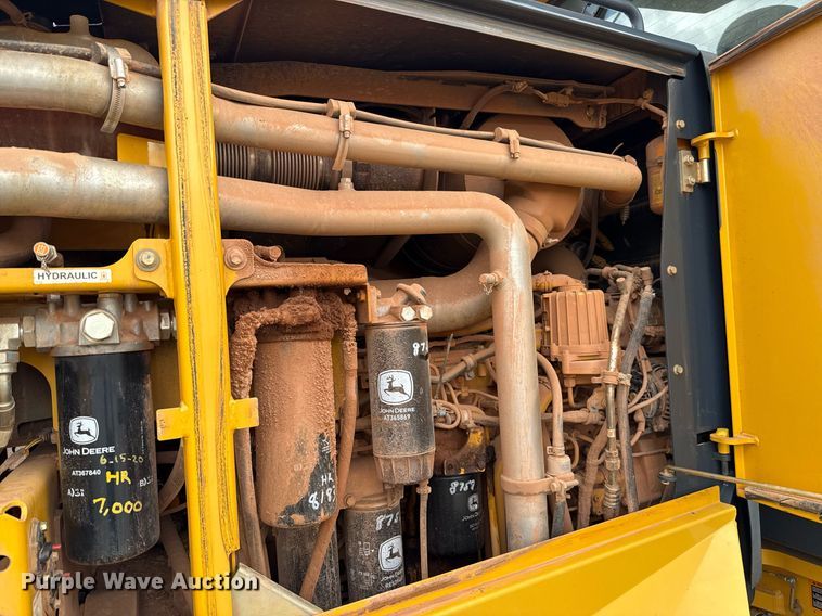 image for item EJ4609 2013 John Deere 772G motor grader