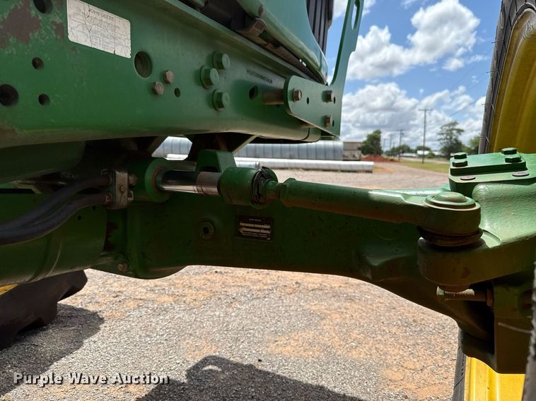 image for item EJ4610 2011 John Deere 7230 MFWD tractor
