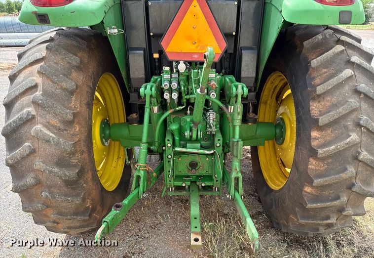 image for item EJ4610 2011 John Deere 7230 MFWD tractor