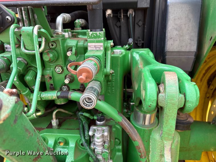image for item EJ4610 2011 John Deere 7230 MFWD tractor