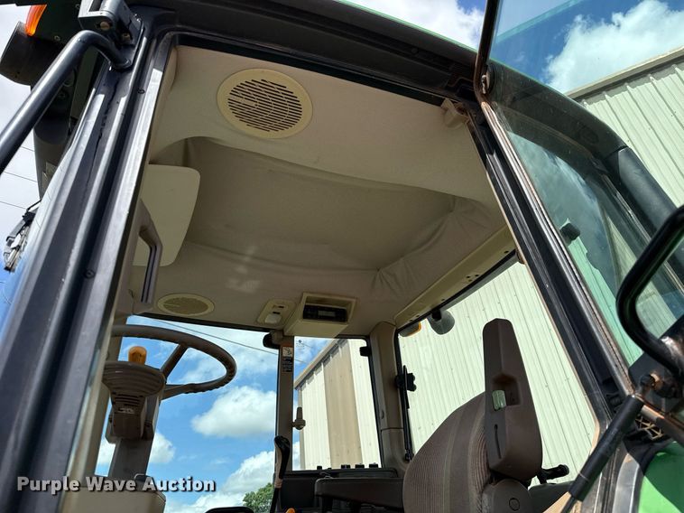 image for item EJ4610 2011 John Deere 7230 MFWD tractor