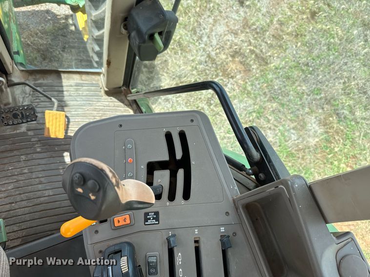 image for item EJ4610 2011 John Deere 7230 MFWD tractor