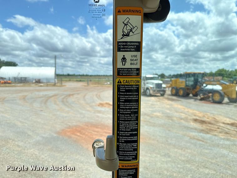 image for item EJ4610 2011 John Deere 7230 MFWD tractor