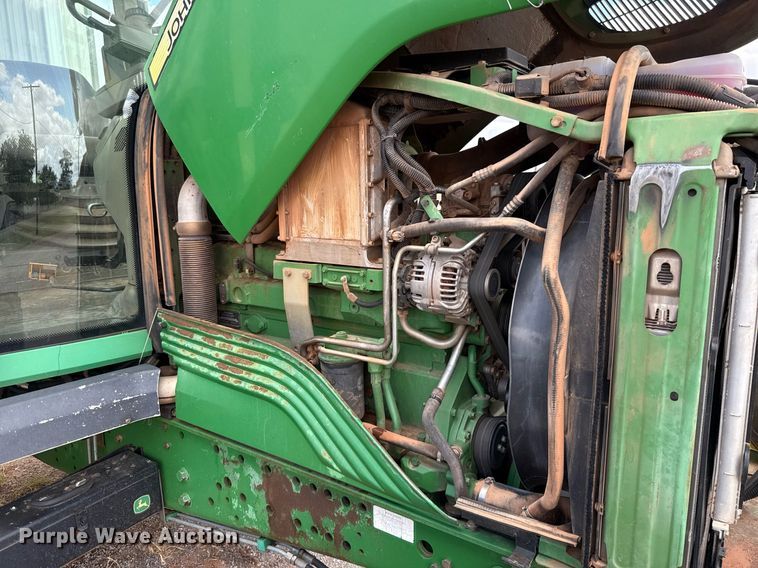 image for item EJ4610 2011 John Deere 7230 MFWD tractor
