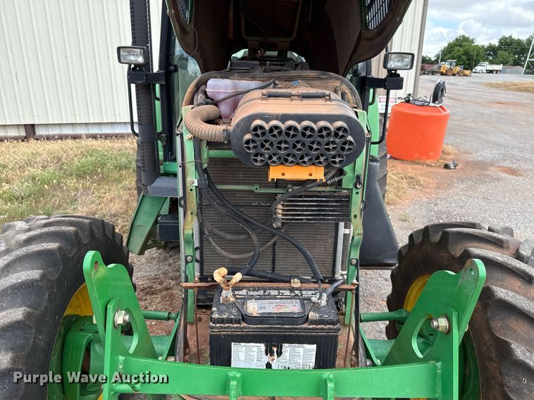 image for item EJ4610 2011 John Deere 7230 MFWD tractor
