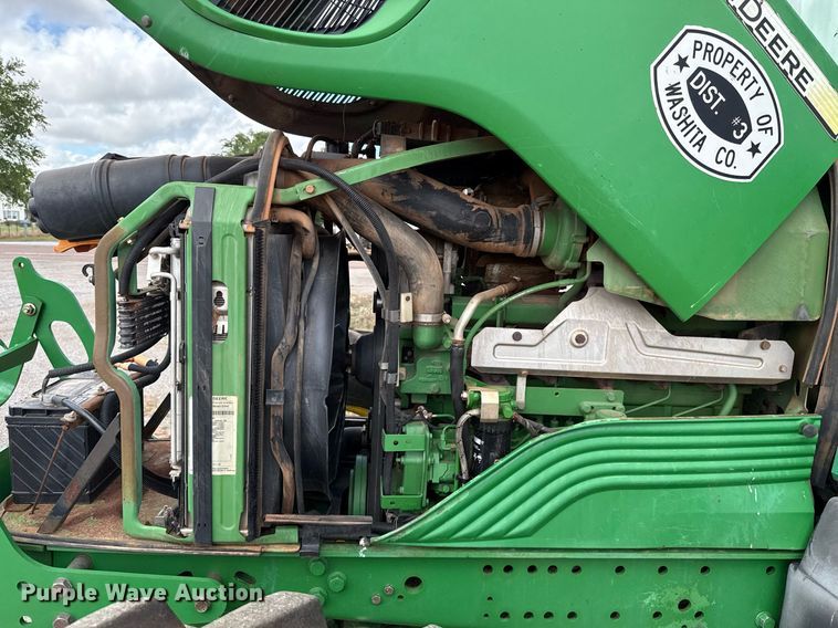 image for item EJ4610 2011 John Deere 7230 MFWD tractor