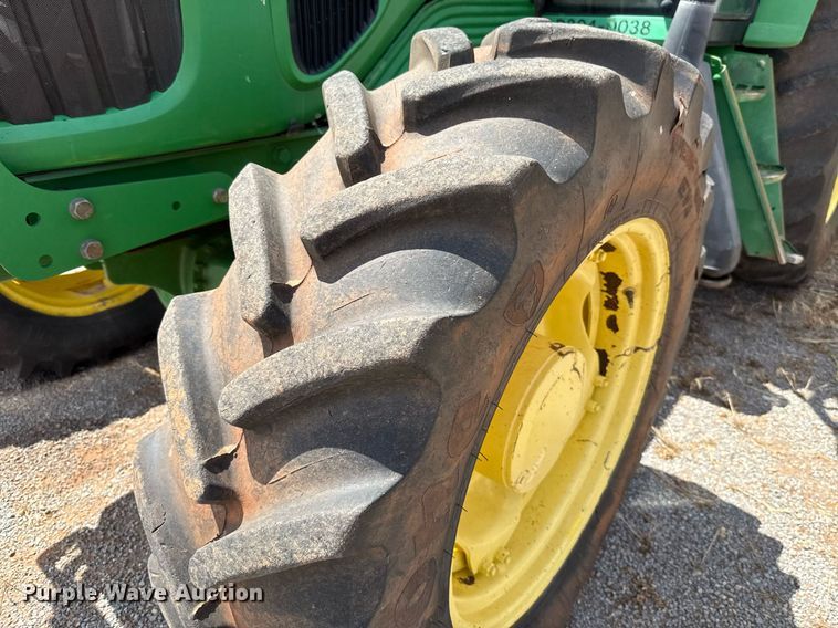 image for item EJ4610 2011 John Deere 7230 MFWD tractor