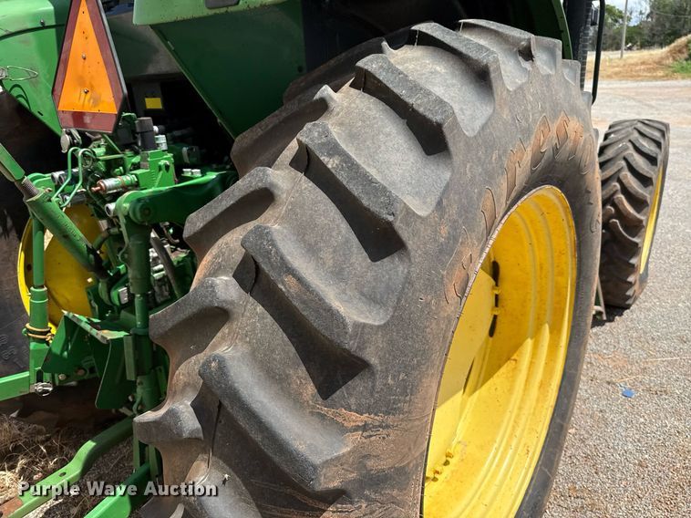 image for item EJ4610 2011 John Deere 7230 MFWD tractor