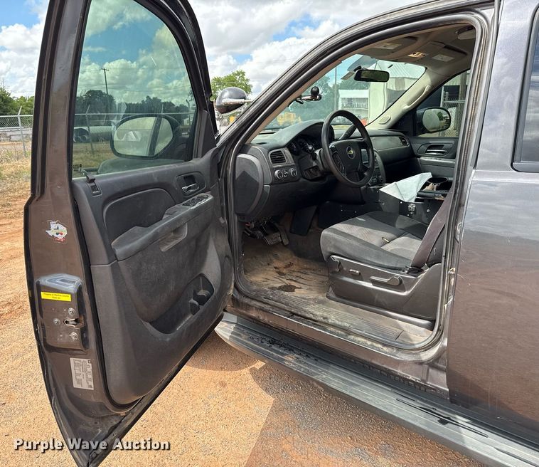 image for item EJ4611 2011 Chevrolet Tahoe Police SUV