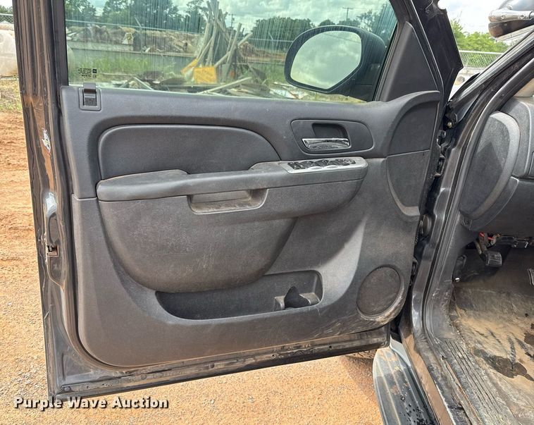 image for item EJ4611 2011 Chevrolet Tahoe Police SUV