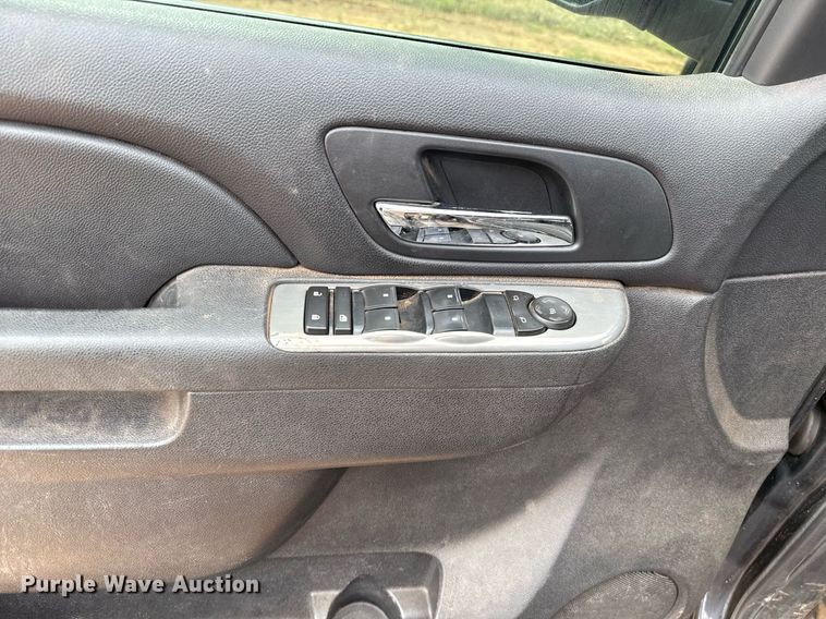 image for item EJ4611 2011 Chevrolet Tahoe Police SUV