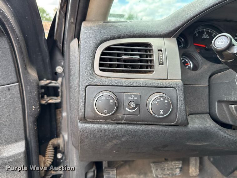 image for item EJ4611 2011 Chevrolet Tahoe Police SUV