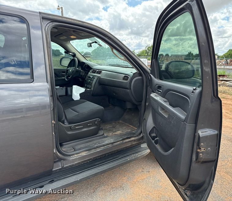 image for item EJ4611 2011 Chevrolet Tahoe Police SUV