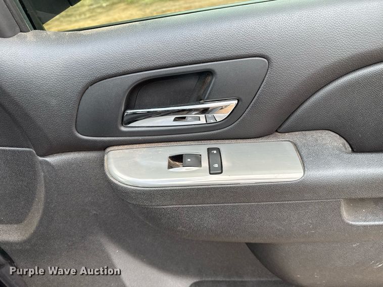 image for item EJ4611 2011 Chevrolet Tahoe Police SUV