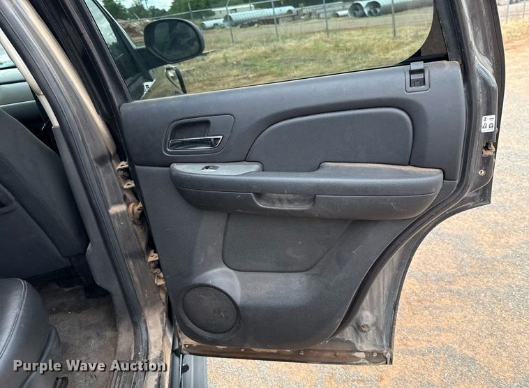 image for item EJ4611 2011 Chevrolet Tahoe Police SUV