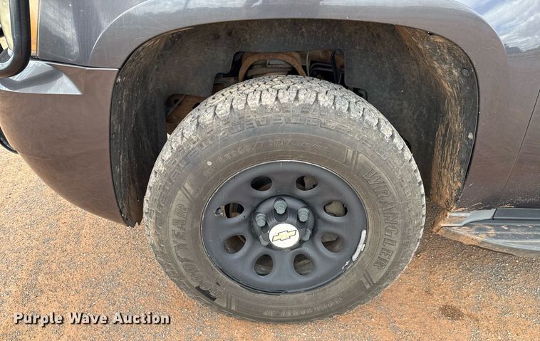 image for item EJ4611 2011 Chevrolet Tahoe Police SUV