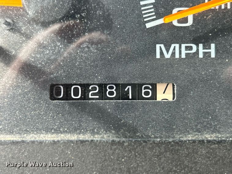 image for item EK8121 1998 Chevrolet P Series delivery truck