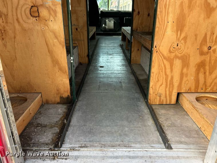 image for item EK8121 1998 Chevrolet P Series delivery truck