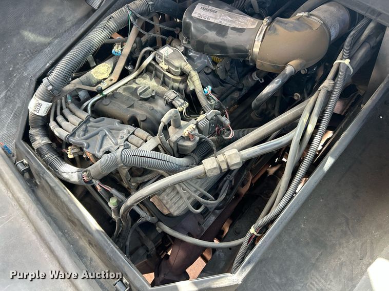 image for item EK8121 1998 Chevrolet P Series delivery truck