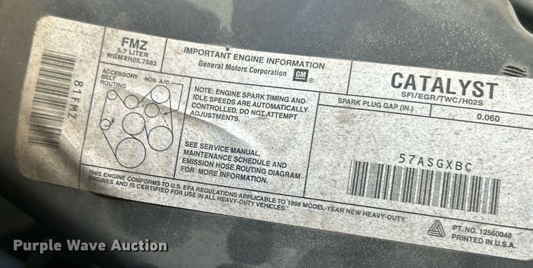 image for item EK8121 1998 Chevrolet P Series delivery truck