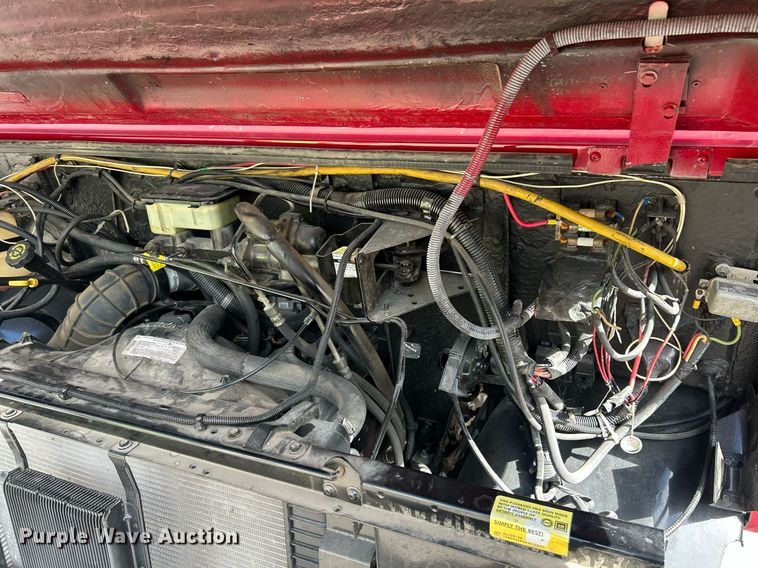 image for item EK8121 1998 Chevrolet P Series delivery truck