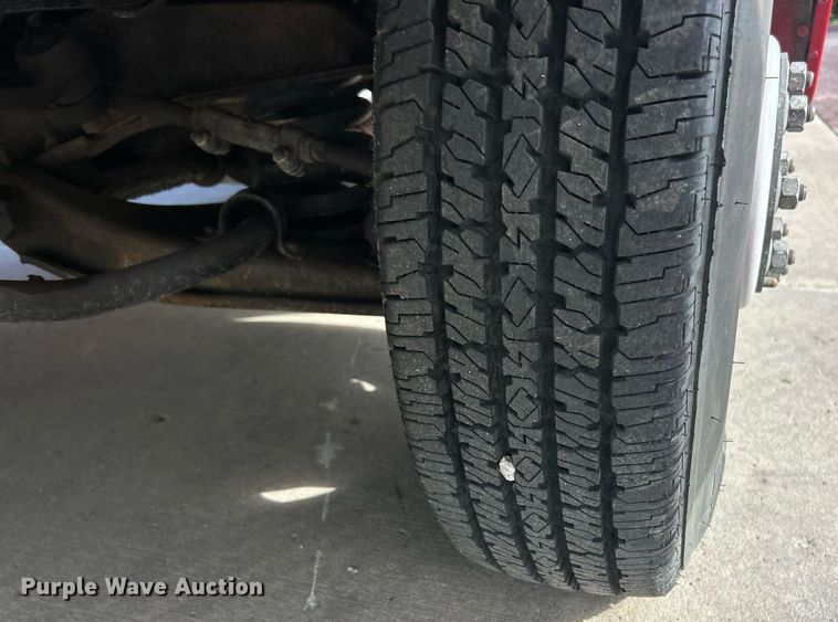 image for item EK8121 1998 Chevrolet P Series delivery truck