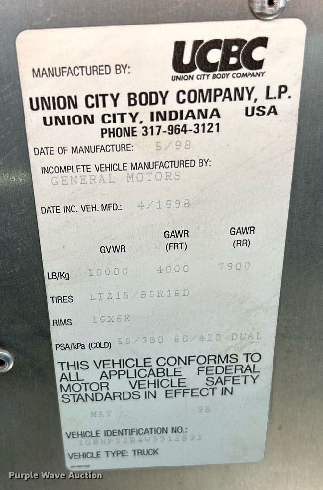 image for item EK8121 1998 Chevrolet P Series delivery truck