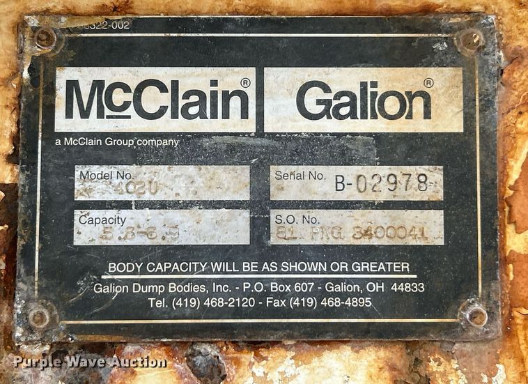 image for item EK8123 1999 International 4900 dump truck