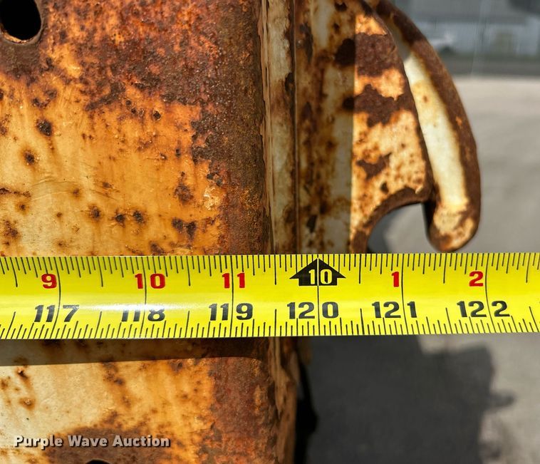 image for item EK8123 1999 International 4900 dump truck