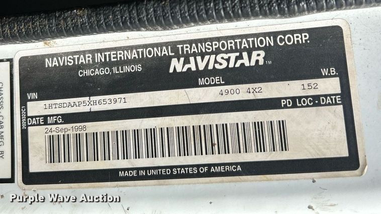 image for item EK8123 1999 International 4900 dump truck