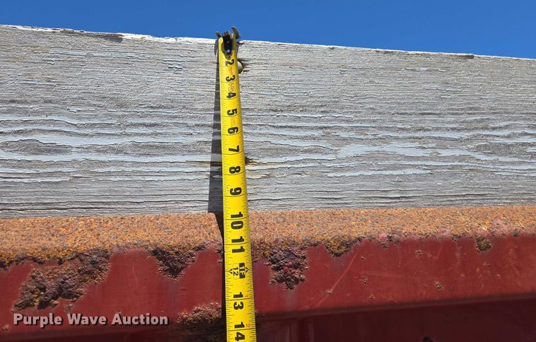 image for item EM0043 2006 International 7400 dump truck