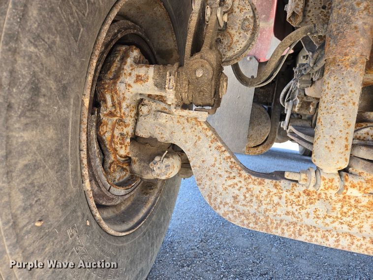 image for item EM0043 2006 International 7400 dump truck