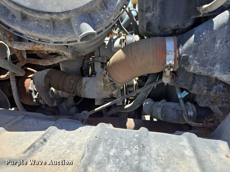 image for item EM0043 2006 International 7400 dump truck