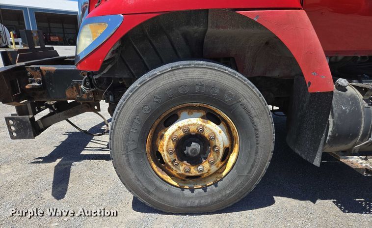 image for item EM0043 2006 International 7400 dump truck