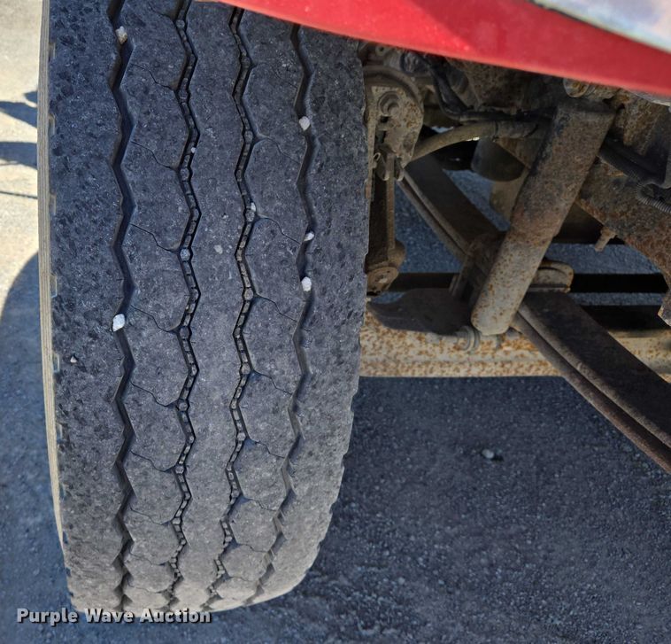 image for item EM0043 2006 International 7400 dump truck