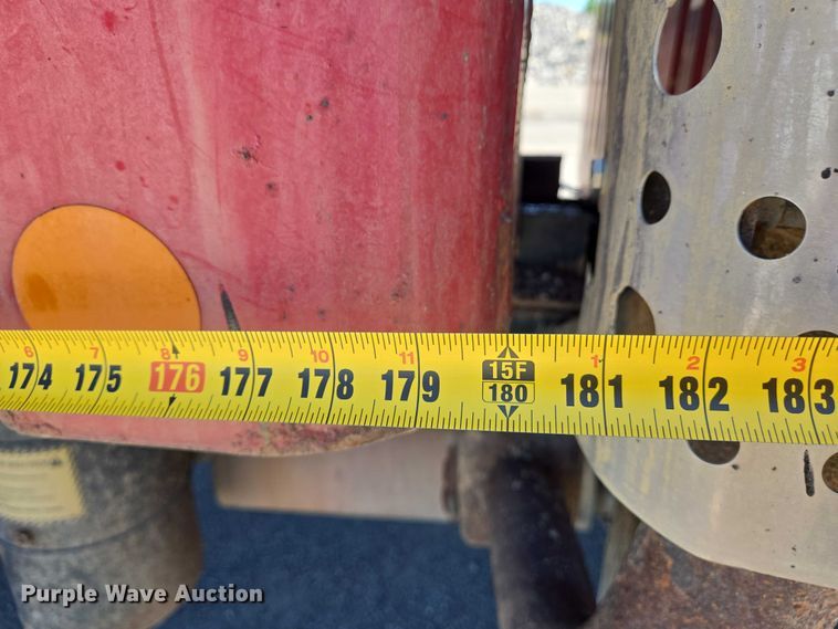 image for item EM0044 2002 International 4900 dump truck