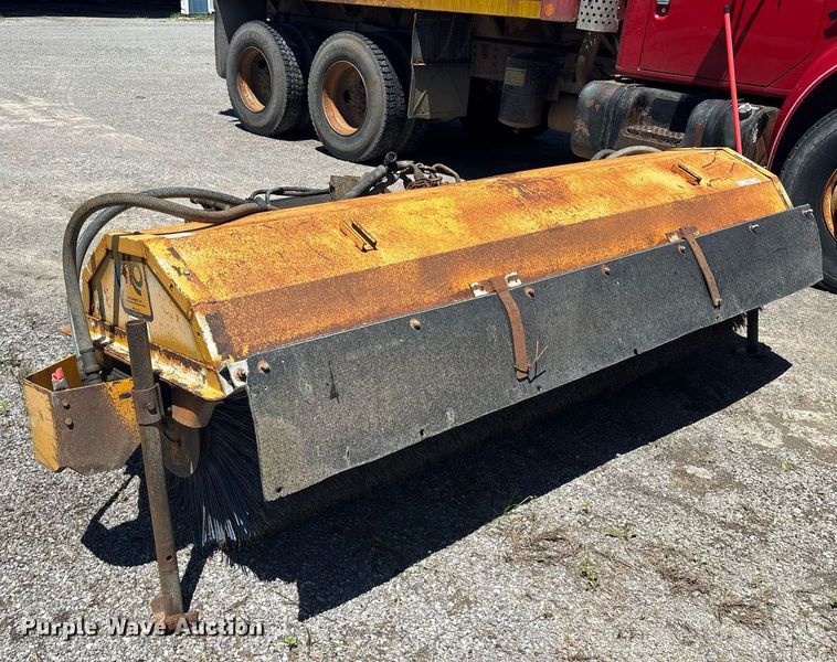 image for item EM0045 MB TKH truck mounted broom