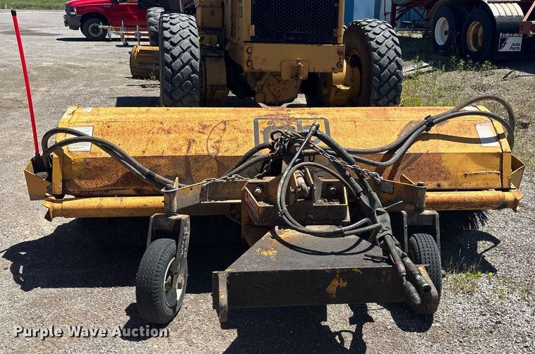 image for item EM0045 MB TKH truck mounted broom